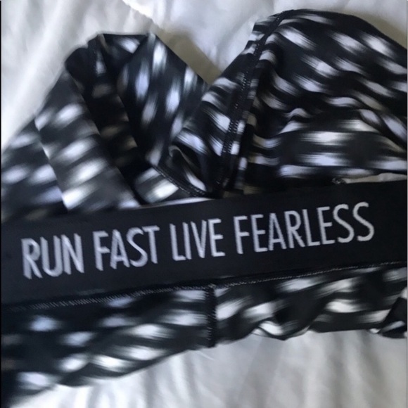 Nike capris - Picture 6 of 6